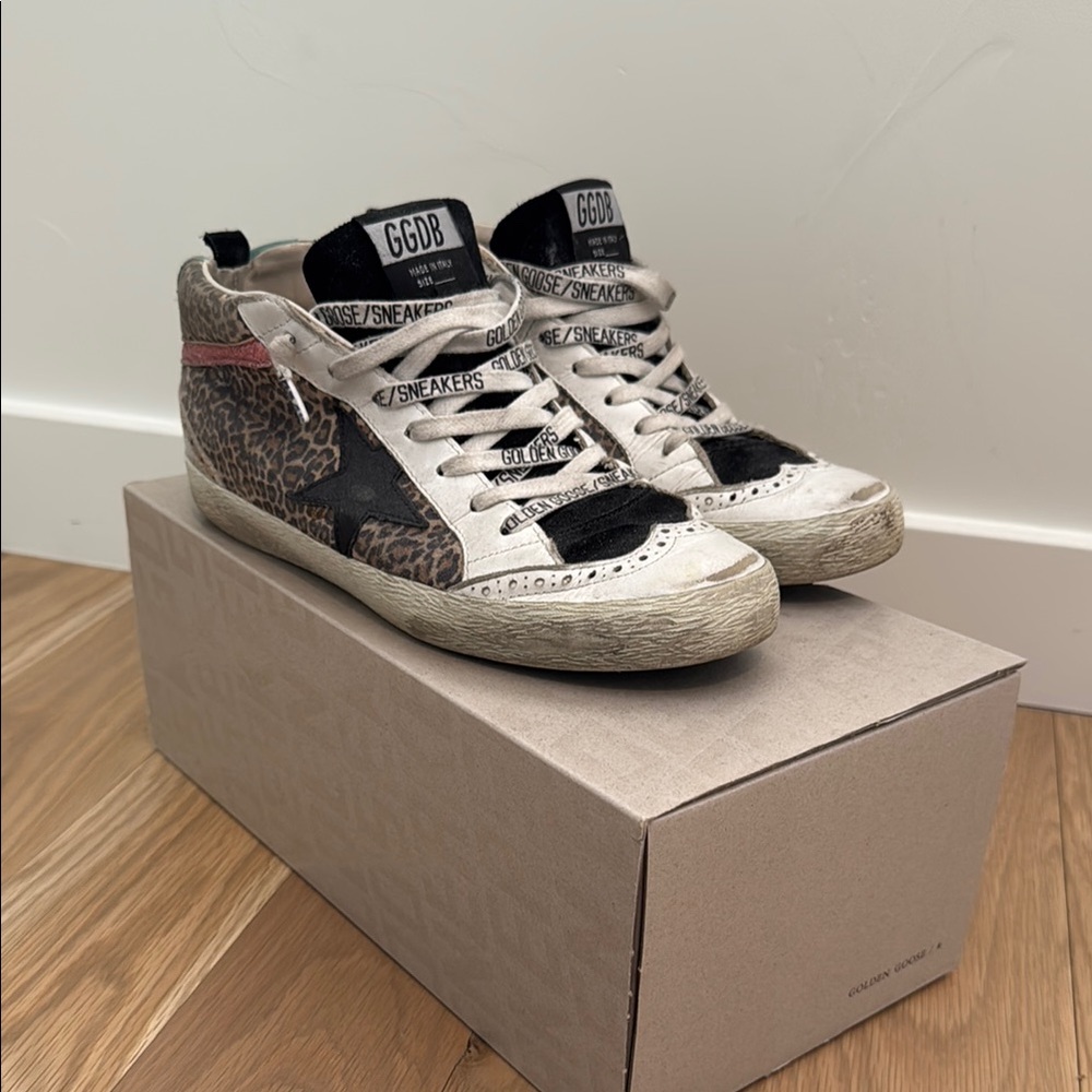 Golden Goose Mid Star Classic - Black with Leopard Distressed